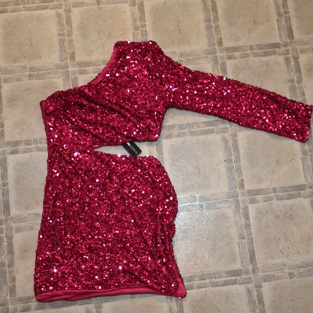 Fashion Nova Glittering One-Shoulder Top in Pink